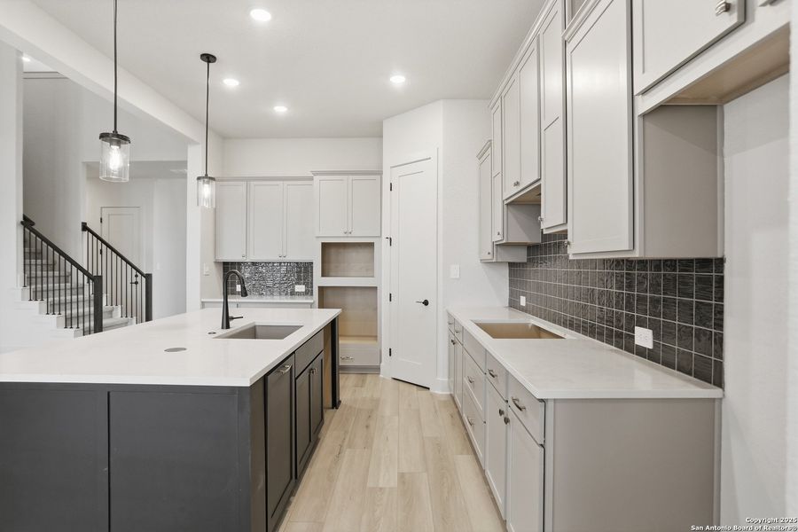 Furnished interior view inside a new home in Haby Hill 50s, San Antonio (Image 15).