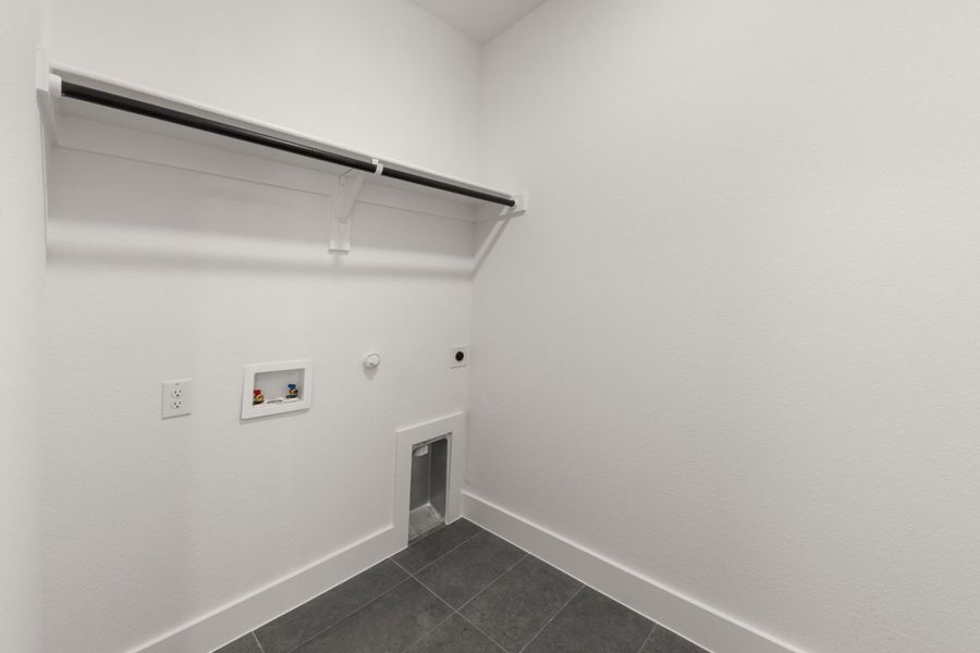 Spacious, unfurnished interior of a new home in Inspiration Collection at Union Park, Little Elm (Image 27).