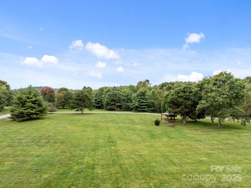 Natural landscape and outdoor views near  in Zirconia (Image 29).