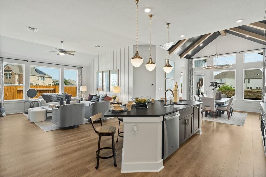 **PHOTO REPRESENTATIVE OF FLOORPLAN ONLY** **PHOTO REPRESENTATIVE OF FLOORPLAN ONLY**