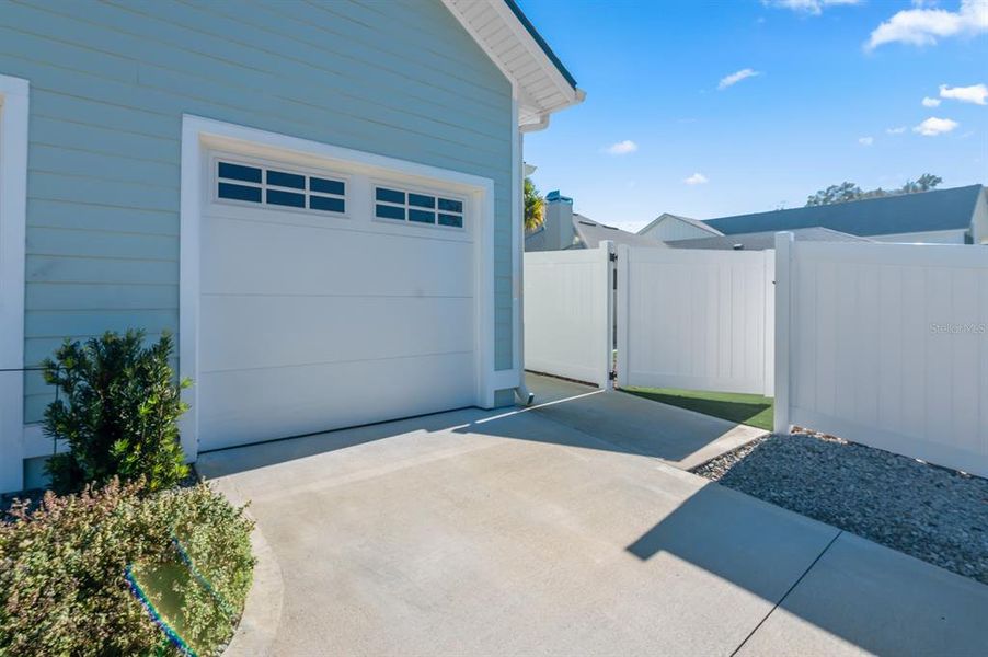 Golf cart garage bay