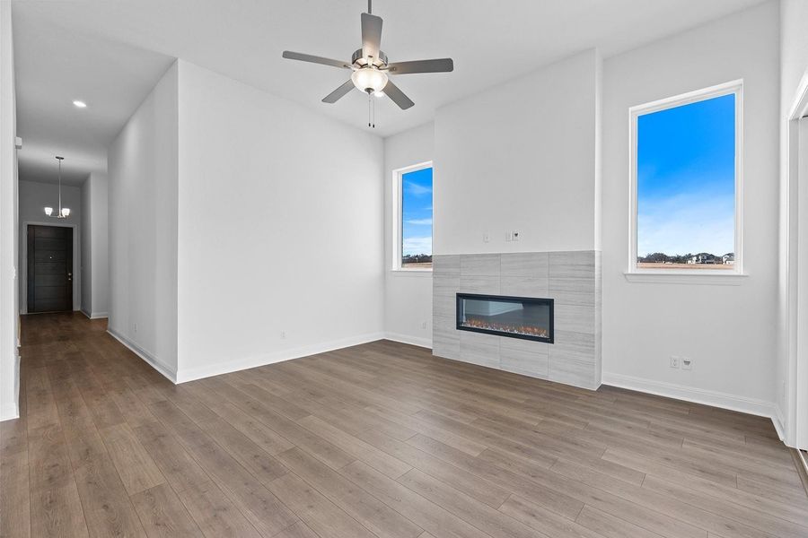 Spacious, unfurnished interior of a new home in The Colony - 50', Bastrop (Image 19).