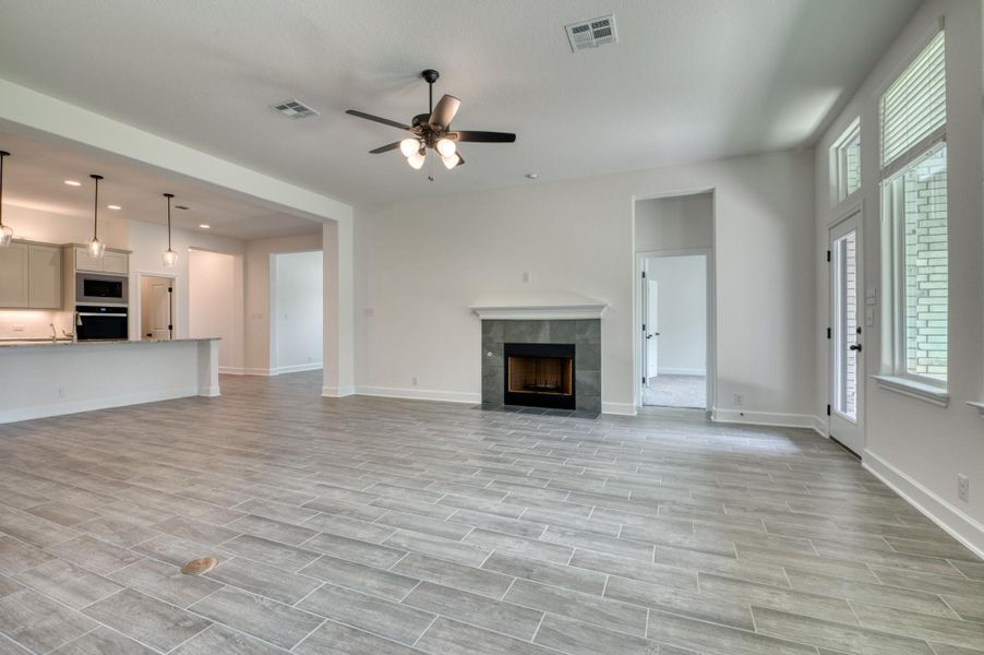 Representative unfurnished interior of a home built from the Carmen by Ashton Woods in Sunday Creek at Kinder Ranch, San Antonio (Image 10). Representative unfurnished interior of a home built from the Carmen by Ashton Woods in Sunday Creek at Kinder Ranch, San Antonio (Image 10).