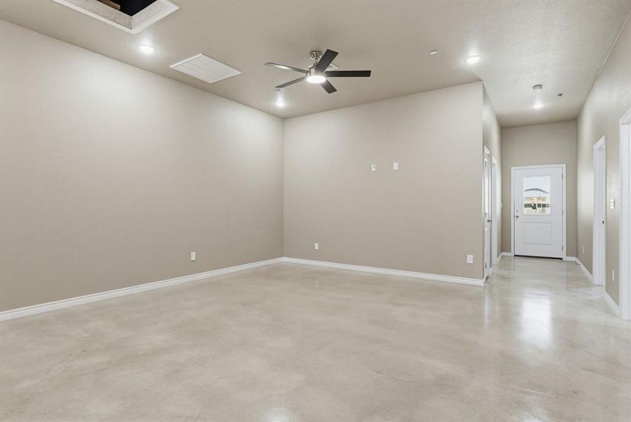 Spacious, unfurnished interior of a new home in , Copperas Cove (Image 13). Spacious, unfurnished interior of a new home in , Copperas Cove (Image 13).