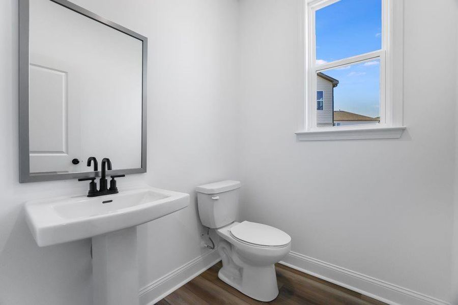 Furnished interior view inside a new home in Oakmead, Buford (Image 10).