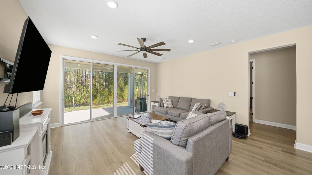Furnished interior view inside a new home in Tributary, Yulee (Image 8).