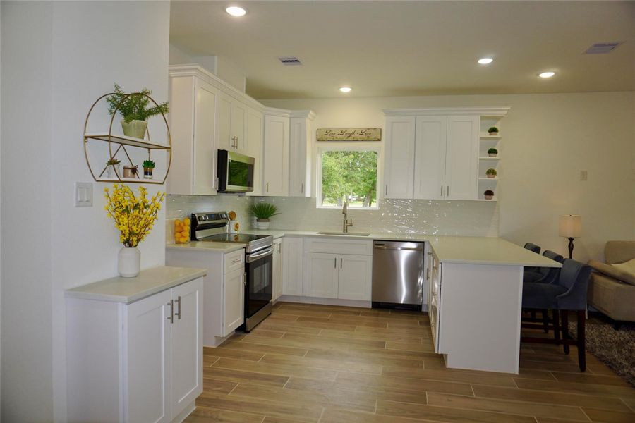 Furnished interior view inside a new home in , Hempstead (Image 11).