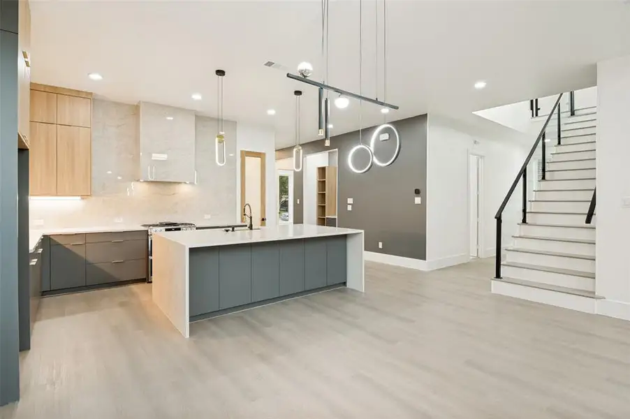 Furnished interior view inside a new home in , Frisco (Image 4).
