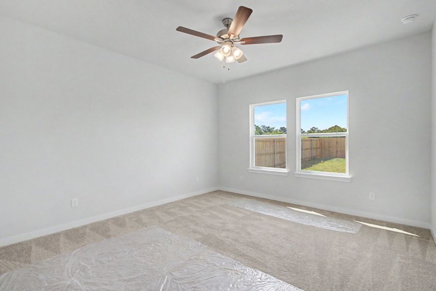 Spacious, unfurnished interior of a new home in Pleasant Hill, Bryan (Image 11).