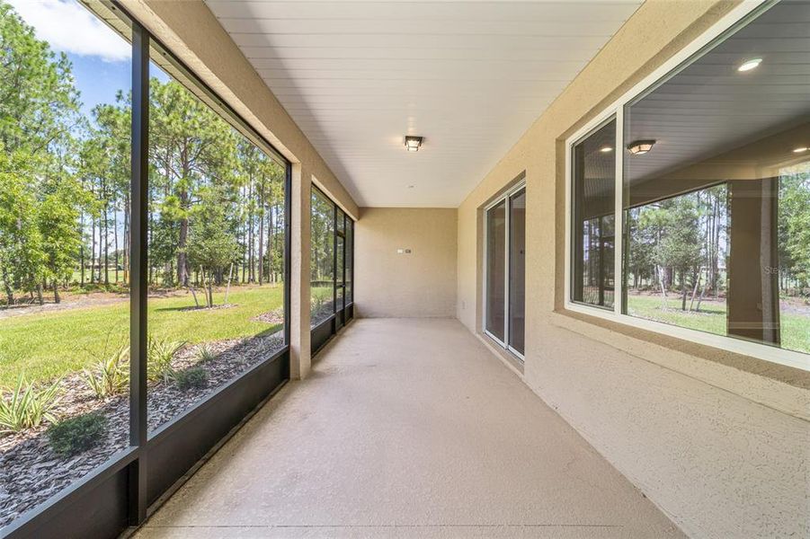 Exterior details and patio area of a home in , Ocala (Image 39).