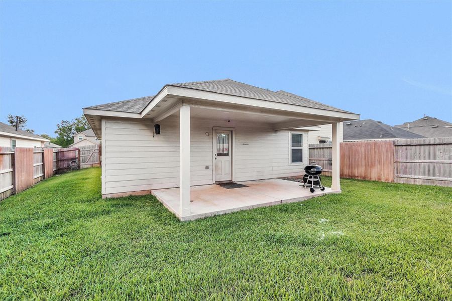 Front exterior of a new home in , Sealy, TX, highlighting curb appeal (Image 20). Front exterior of a new home in , Sealy, TX, highlighting curb appeal (Image 20).