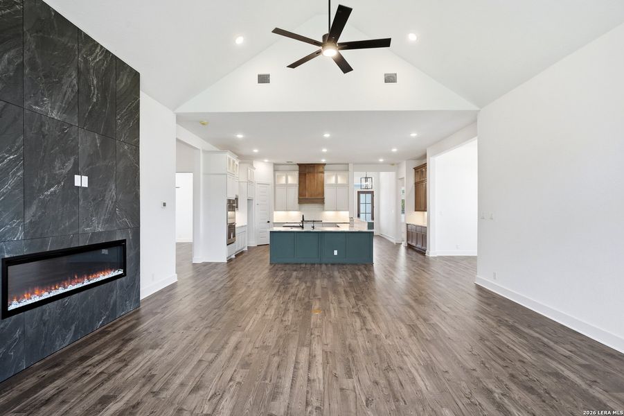 Spacious, unfurnished interior of a new home in Prominence Urban, San Antonio (Image 35). Spacious, unfurnished interior of a new home in Prominence Urban, San Antonio (Image 35).