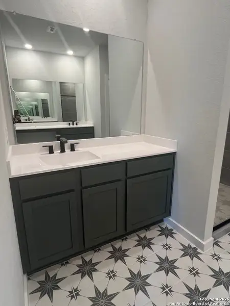 Furnished interior view inside a new home in Weston Oaks, San Antonio (Image 5).