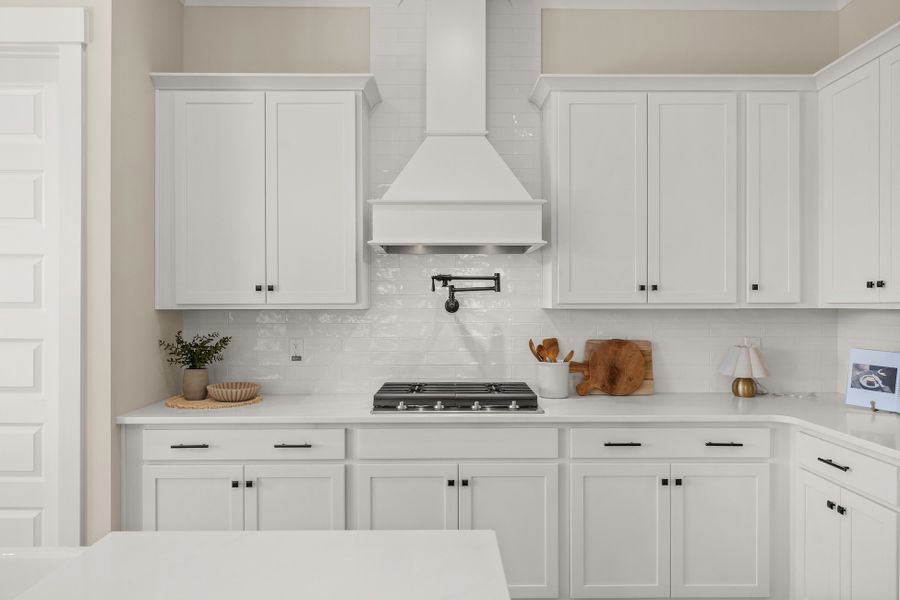 Representative interior finishes for a home built from the Emmy by Hunter Quinn Homes in Greenpond Acres, Woodruff (Image 21).