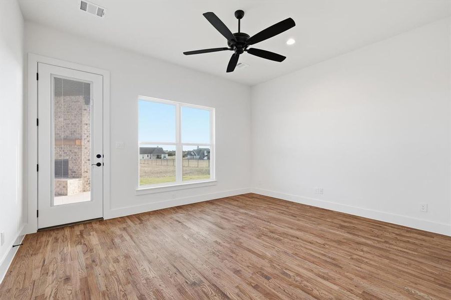 Spacious, unfurnished interior of a new home in , Godley (Image 34).