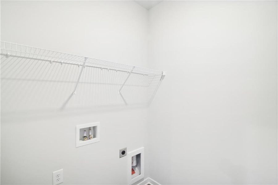 Spacious, unfurnished interior of a new home in Summerlin, Winder (Image 31).