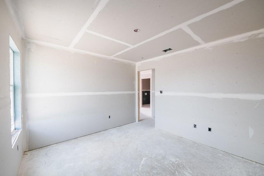 Unfurnished room with concrete floors Unfurnished room with concrete floors