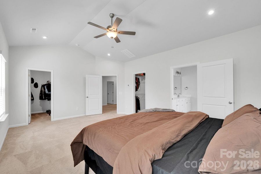 Furnished interior view inside a new home in Clairmont, Charlotte (Image 30). Furnished interior view inside a new home in Clairmont, Charlotte (Image 30).