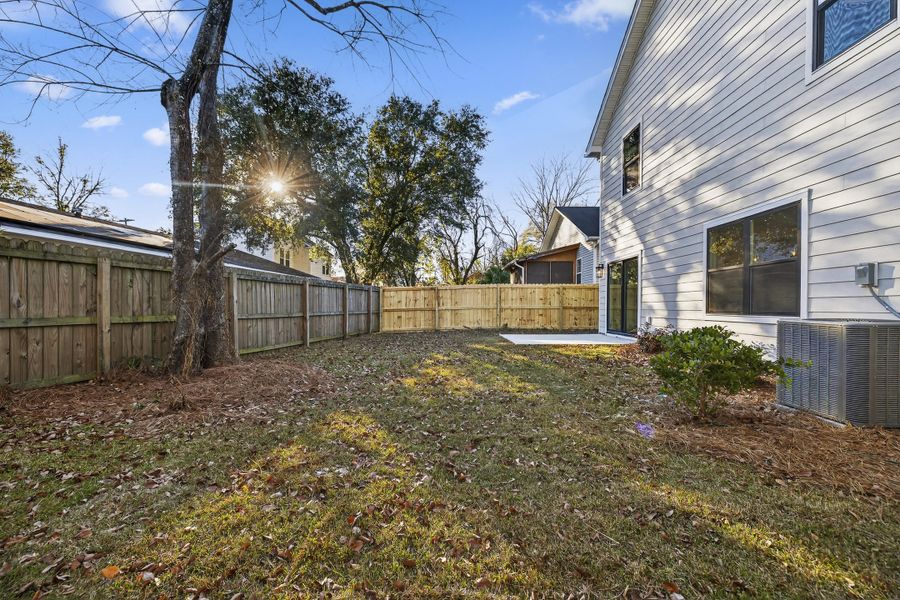 Exterior details and patio area of a home in , Charleston (Image 3).