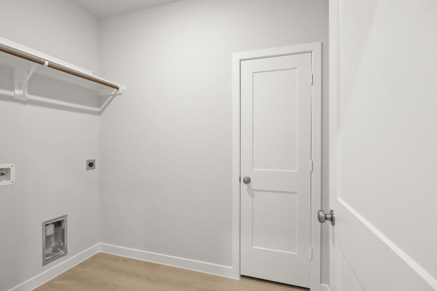 Spacious, unfurnished interior of a new home in Maple Woods, Hockley (Image 19).