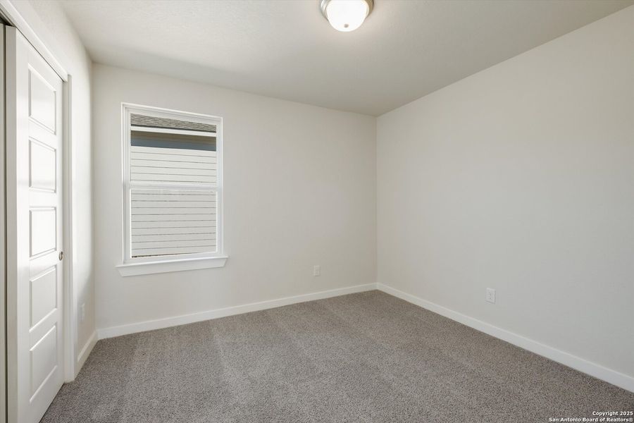Spacious, unfurnished interior of a new home in Park Hill Commons, San Antonio (Image 21).