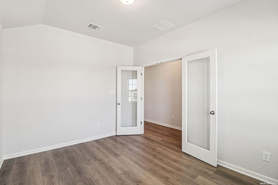 Spacious, unfurnished interior of a new home in Kallison Ranch, San Antonio (Image 21).
