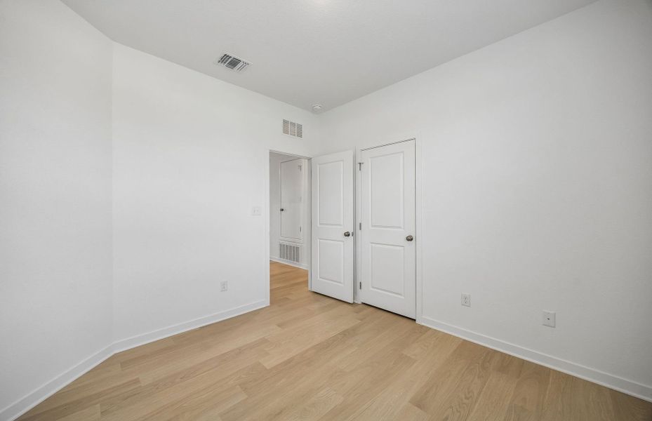 Spacious, unfurnished interior of a new home in La Cima, San Marcos (Image 16).