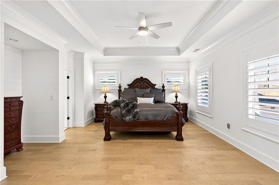Furnished interior view inside a new home in Hillandale In Historic Roswell, Roswell (Image 33).