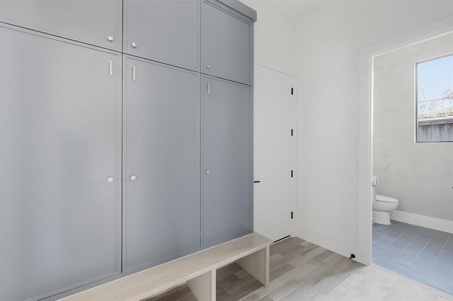 Furnished interior view inside a new home in , Dallas (Image 28).