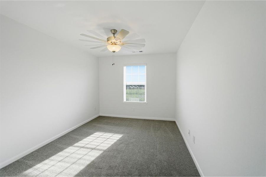 Spacious, unfurnished interior of a new home in Saddlebrook Estates, Waxahachie (Image 27). Spacious, unfurnished interior of a new home in Saddlebrook Estates, Waxahachie (Image 27).