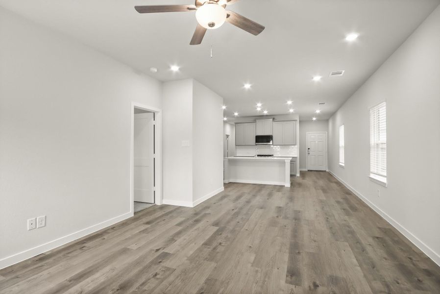 Spacious, unfurnished interior of a new home in Maple Woods, Hockley (Image 16).