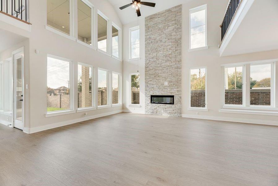 Spacious, unfurnished interior of a new home in Lake Forest, McKinney (Image 33). Spacious, unfurnished interior of a new home in Lake Forest, McKinney (Image 33).