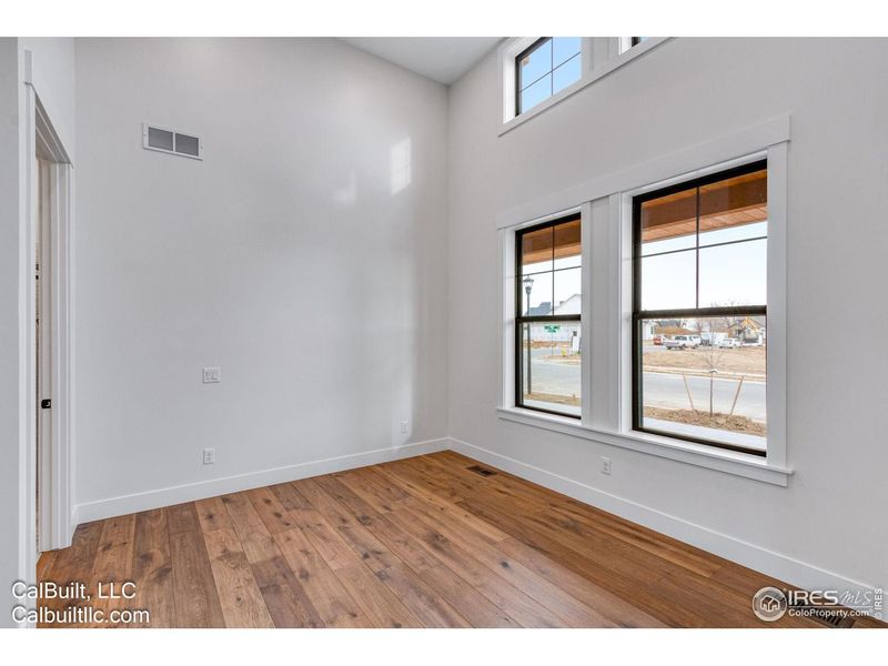 Spacious, unfurnished interior of a new home in , Berthoud (Image 14).