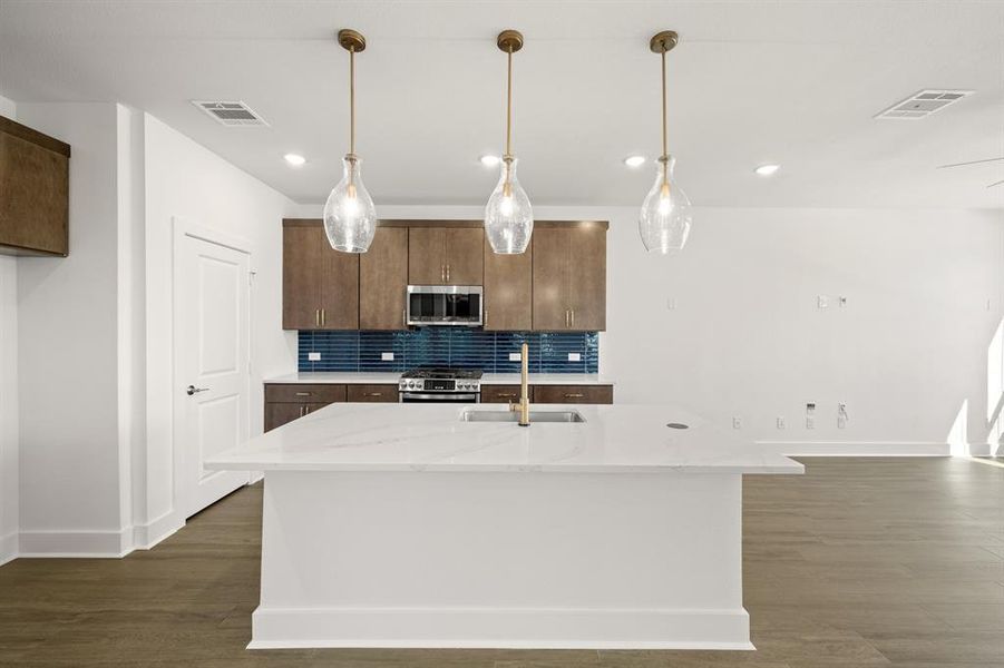 1421 Laurel-  Kitchen-2