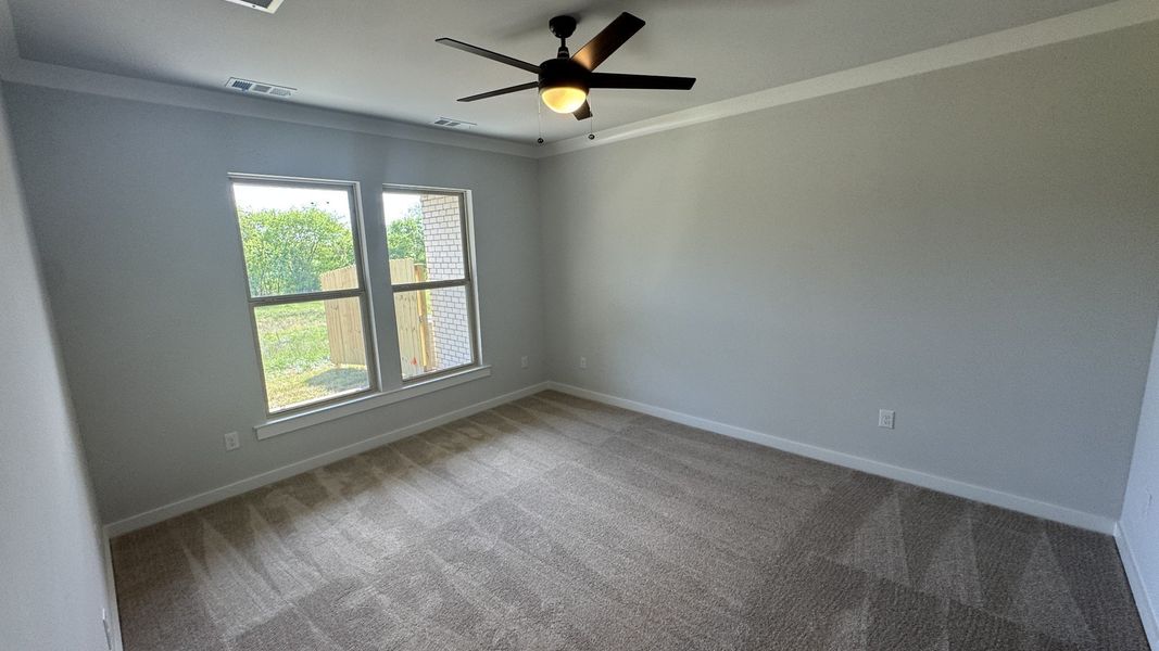 Spacious, unfurnished interior of a new home in The Greens at Legacy Townhomes, Springfield (Image 16).