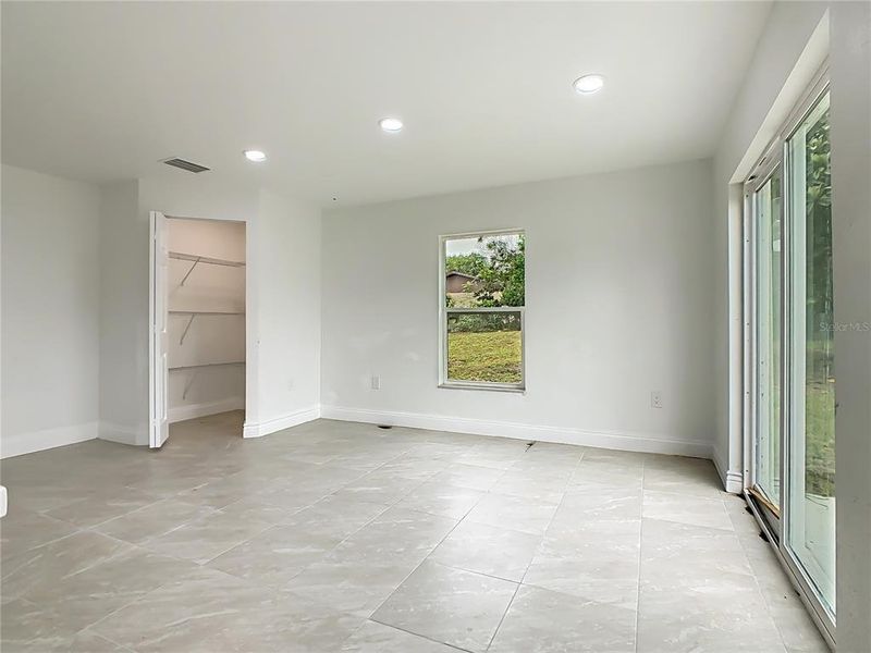 Spacious, unfurnished interior of a new home in , Haines City (Image 25). Spacious, unfurnished interior of a new home in , Haines City (Image 25).