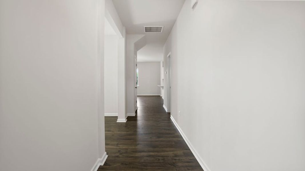 Spacious, unfurnished interior of a new home in Baxter Village, Boiling Springs (Image 16).