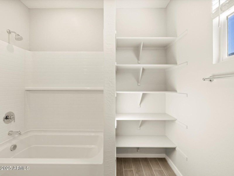 Bath 2 with Storage Bath 2 with Storage