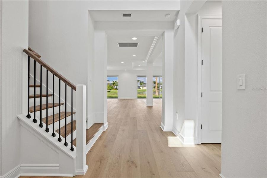 Spacious, unfurnished interior of a new home in Cassata Lakes, Nokomis (Image 21). Spacious, unfurnished interior of a new home in Cassata Lakes, Nokomis (Image 21).