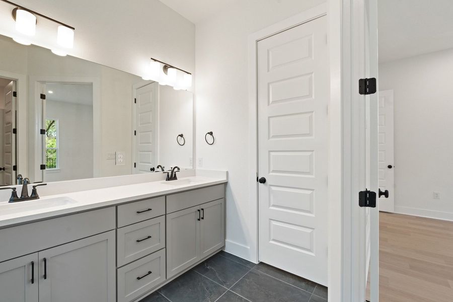 Furnished interior view inside a new home in Persimmon, Buda (Image 12).