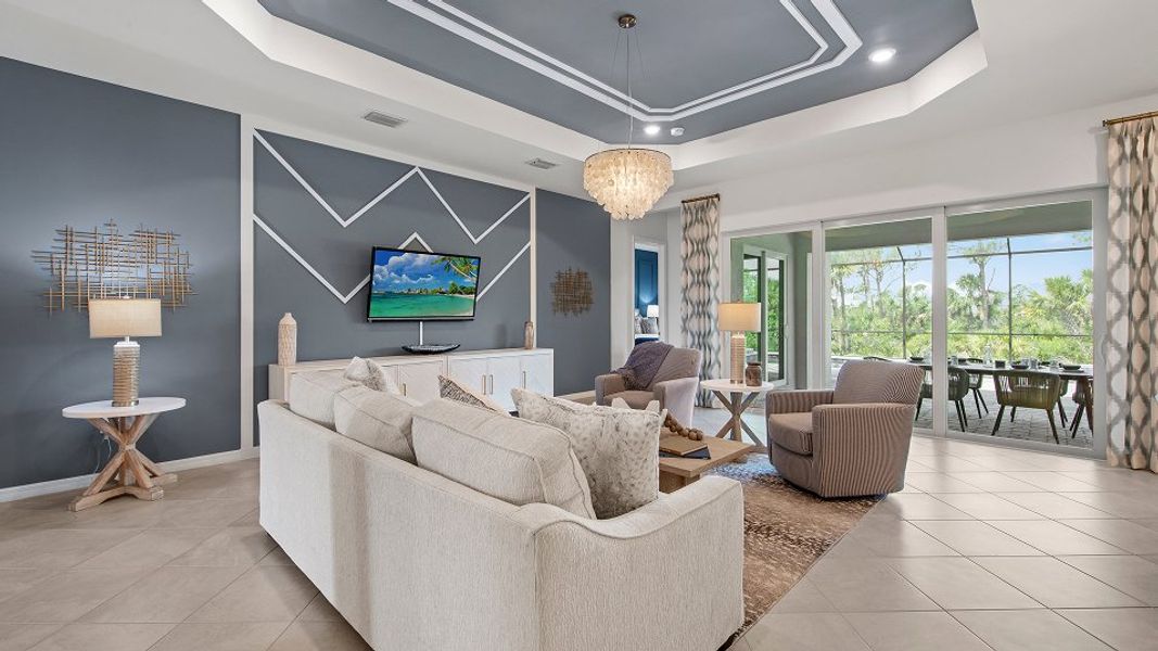 2061 Angelina Family 2of4 Base2