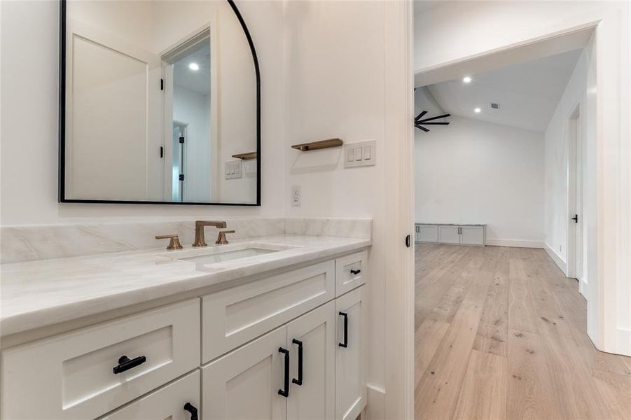 Furnished interior view inside a new home in , Dallas (Image 28). Furnished interior view inside a new home in , Dallas (Image 28).