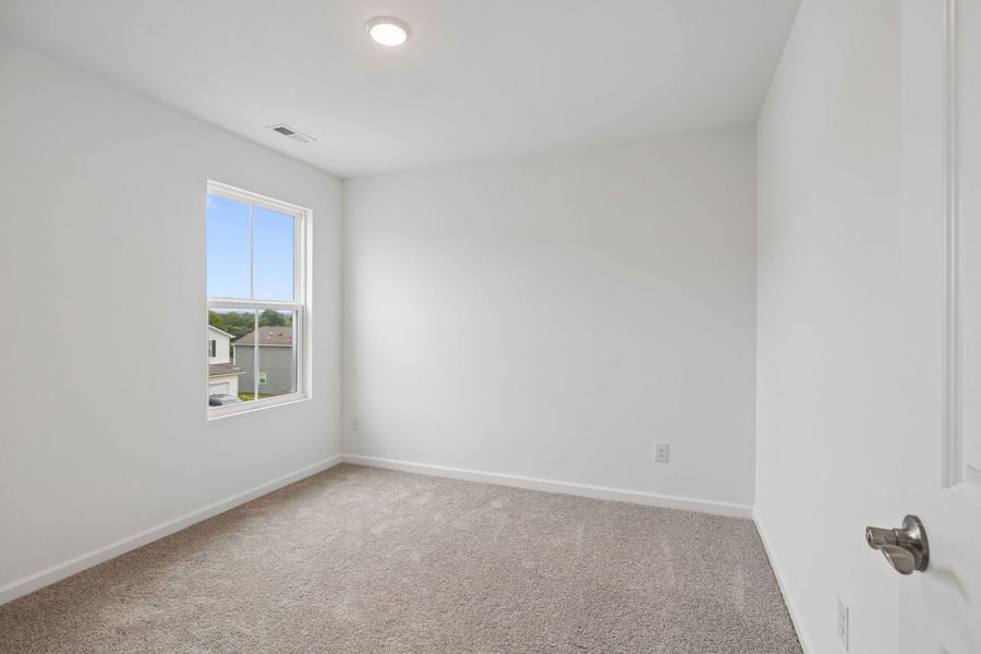 Spacious, unfurnished interior of a new home in Highlands of Carter's Station, Columbia (Image 17).