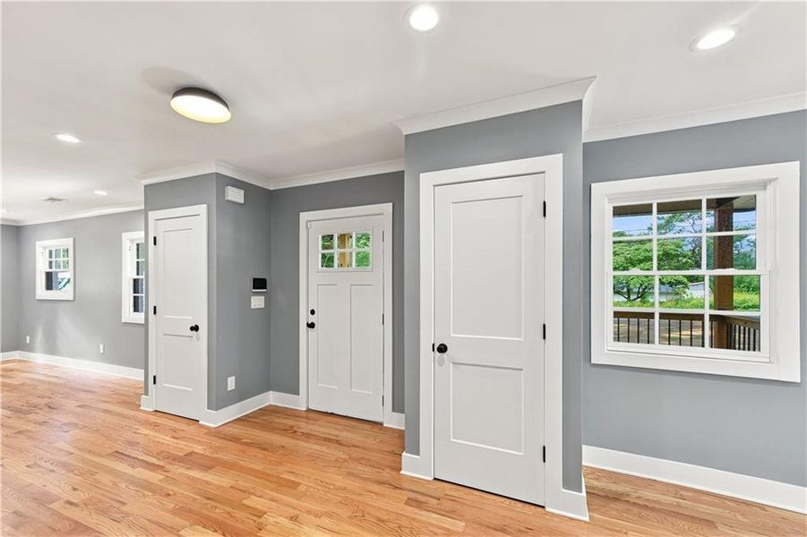 Spacious, unfurnished interior of a new home in , Atlanta (Image 44). Spacious, unfurnished interior of a new home in , Atlanta (Image 44).