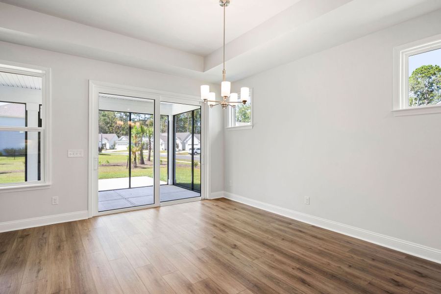 Spacious, unfurnished interior of a new home in Waterways, Richmond Hill (Image 11).