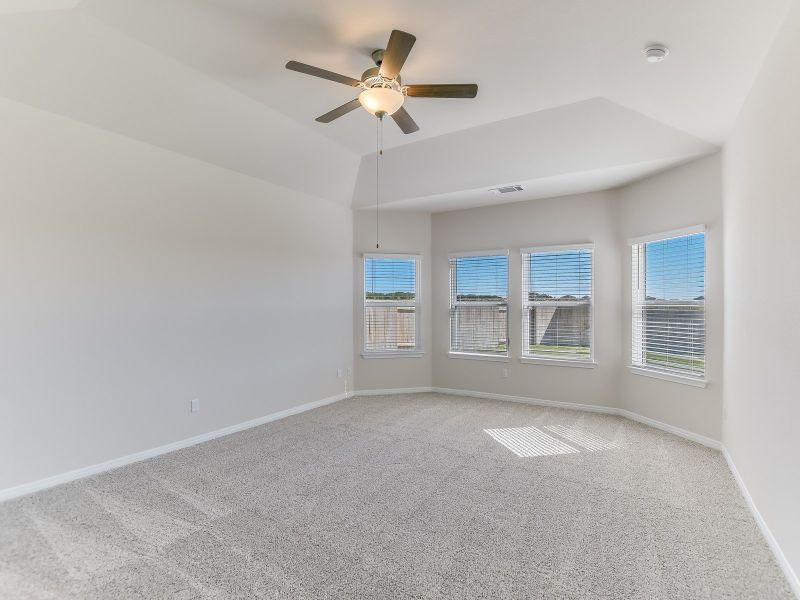 Spacious, unfurnished interior of a new home in Butler Farms - Boulevard Collection, Liberty Hill (Image 7).
