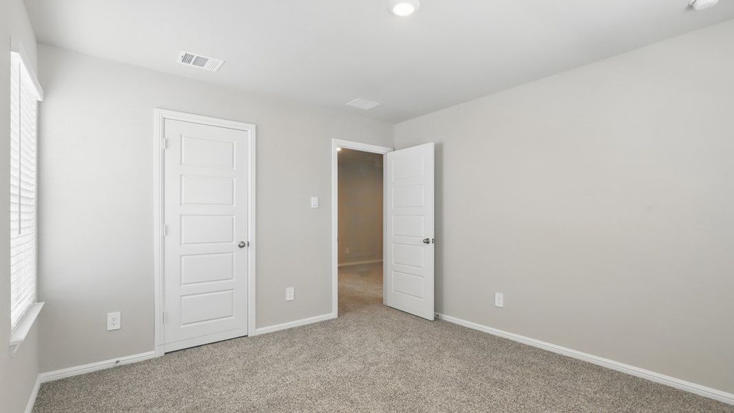 Spacious, unfurnished interior of a new home in Orchard Village, Fort Worth (Image 38). Spacious, unfurnished interior of a new home in Orchard Village, Fort Worth (Image 38).