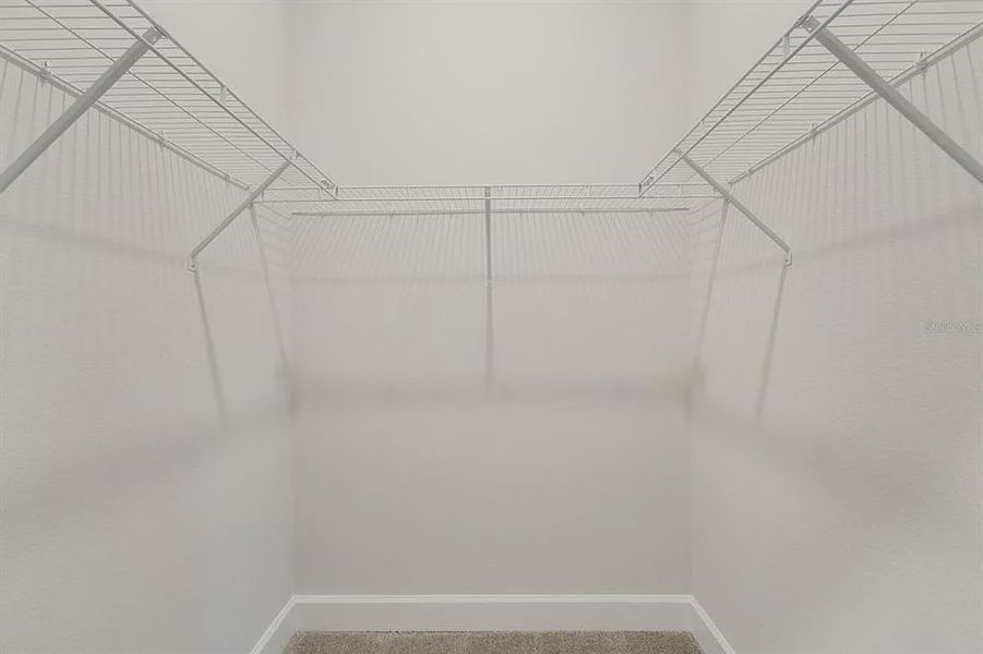 Spacious, unfurnished interior of a new home in West Oak, Ocala (Image 10).