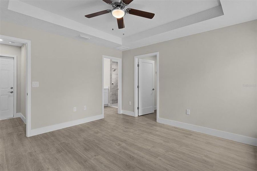 Spacious, unfurnished interior of a new home in , Ocklawaha (Image 25).