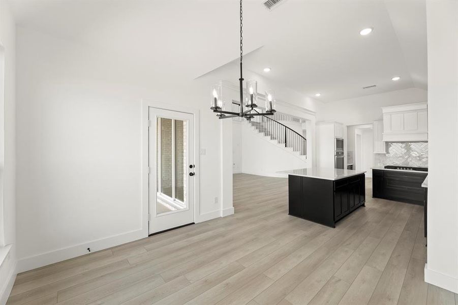 14. 9613 Westchester - Nook (2)